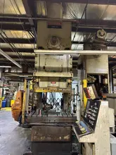 250 Ton NIAGARA E-250 OBS / Gap Frame Used Mechanical Metal Stamping Press For Sale, Under Power!