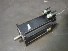 ALLEN BRADLEY 3 KW SERVO MOTOR  -  MPL-B430P-MJ74AA