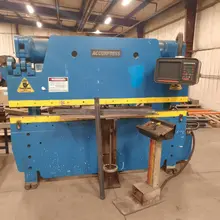 100 TON x 8' ACCURPRESS MODEL 71008 PRESS BRAKE. STOCK # 1273123