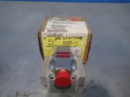 MOOG ELECTRO-HYDRAULIC SERVO VALVE   -  G761-3004