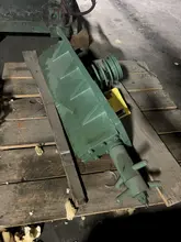 MEECO STRAIGHTENER BOTTOM GUIDE HOLDER: STOCK #18423