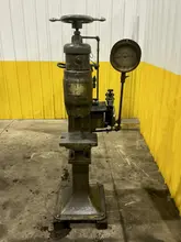 5.5 TON WATSON STILLMAN HYDRAULIC PRESS: YOBRO #24619