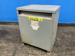 SQUARE D 112.5 KVA TRANSFORMER  -  EE112T3H