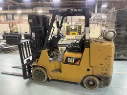 10,000 LB CAT MODEL #GC45KSWB LP GAS FORKLIFT W/ RICE LAKE INTEGRATED SCALE SYSTEM: YOBRO #25941