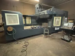 Johnford DMC 2600SH VMC, 2002 – Coolant Through Spindle, Chip Conveyor, Spindle Chiller