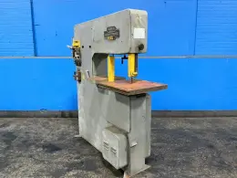 KALAMAZOO STARTRITE 30”X10” VERTICAL BAND SAW  -  30-R-T