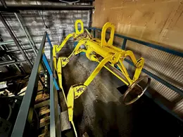 20,000# Cullen-Friestedt Sheet Lifter STOCK # 3746
96" X 60" X 98"