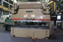 135 TON x 10 FT CINCINNATI HYDRUALIC PRESS BRAKE, MODEL: 135CBIIx8