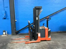 TOYOTA 2450 LBS ELECTRIC ORDER PICKER   -  6BWR15