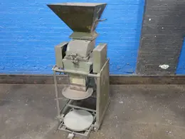 HOLMES HAMMERMILL CRUSHER