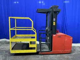 BT PRIME MOVERS 3,000 LBS STAND-UP LIFT   -  0E35