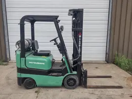 3000 LB MITSUBISHI MODEL #FGC15K 3-STAGE LP FORKLIFT: YOBRO #24166