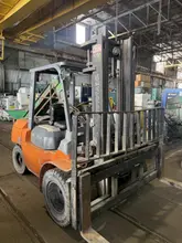 7300 LBS TOYOTA MODEL #7FGU35 FORKLIFT: YOBRO #24550