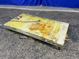 SOUTHWORTH 32” X 60”/2000 LBS LIFT TABLE