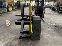 2,500 LB X 18" AMERICAN MODEL 60 UNCOILER. STOCK # 0884925