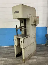 10 TON DENISON HYDRAULIC C FRAME PRESS: STOCK #80820