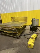 4,000 LBS X 44" X 44" PENTALIFT HYDRAULIC LIFT &amp; TILT TABLE: STOCK #20386