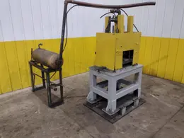 7 TON AIRAM ARDCOR PNEUMATIC 4 POST CUTOFF PRESS: YOBRO #25223