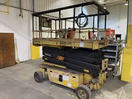 GROVE MODEL #SM3160E SCISSOR LIFT: STOCK #74952