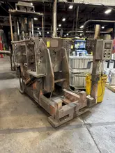 Hall model 2H molding machine 28x34 front platen, 27" x 34" rear platen, s/n 208094, controls and tie bars, no hydraulics