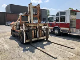 30,000 LBS TAYLOR MODEL #TC-30 FORKLIFT: STOCK #18138