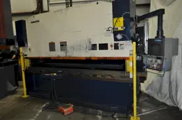 176 X 13' TON KOMATSU HYDRAULIC PRESS BRAKE