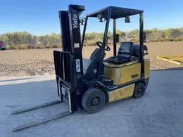 4,000 LBS YALE PROPANE FORKLIFT: STOCK #75781