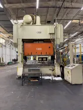 400-ton Blow SC2-400-108-54 Straight Side Mechanical Stamping Press For Sale, Year 2001