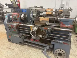 18" x 40" TAKISAWA Model TAL-460 Geared Head Engine Lathe