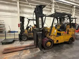 22,000 LBS ROYAL MODEL #TA220 LP GAS FORKLIFT: YOBRO #26400