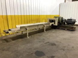 100 HP WOODHOG WOOD SHREDDER WITH INFEED CONVEYOR: STOCK #18304