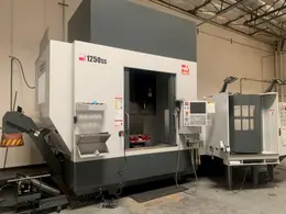 2022 HAAS UMC 1250SS w/ 6 Station Pallet Pool LOW HOURS Universal Machining Centers