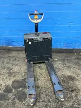 CROWN 4500 LBS ELECTRIC PALLET JACK  -  WP3035-45