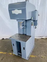 15 TON HPM C-15 C FRAME HYDRAULIC PRESS. STOCK # 0732320