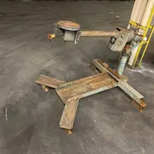 1,000 LB ARONSON MODEL C-1000 BALANCING WELDING POSITIONER. STOCK # 0958521