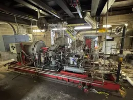 Marathon MagnaMax 930 kW (4160 V) Synchronous Generator Set with Lufkin NM1000C Gear Drive, 2011 Skid‑Mounted