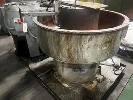 Sweco Model FM07D Vibratory Finishing Machine