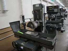 Mitsui High-Tech MSG-200MH Hand Feed Surface Grinder, Mitutoyo KA-200 2-Axis DRO, 6"x12" Fine Pole Chuck, Coolant- Auction Item