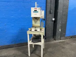 DENISON 2 TON MULTIPRESS   -  WUPA-2  TR