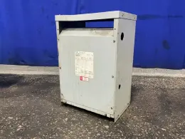 EATON 45 KVA TRANSFORMER   -  V48M22T45N