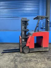 RAYMOND 4000 LBS STAND UP FORK LIFT  -  R40-C40TT