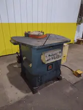 8" X 8" X 1/8" AMADA MODEL #CSW-220 DUAL HEAD CORNER NOTCHER &amp; COPER: STOCK #10339