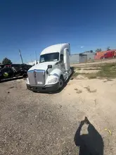 Kenworth T680 Sleeper Semi Truck, 2020 – 758,000 Miles,