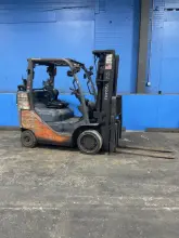 TOYOTA 7000 LBS PROPANE FORKLIFT  -  8FGC35U-BCS