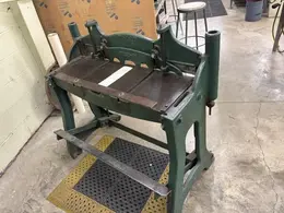 18 ga x 3 ft Famco Foot Shear