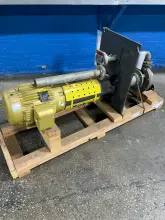 GUSHER PUMPS 7.5 HP VERTICAL END SUCTION PUMP