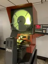 16" STARRETT Model HB400 Bench Top Optical Comparator with DRO, Edge