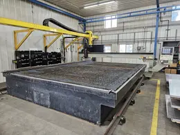 13.5′ x 16.5′ Alltra DDT HPR130 Plasma Table, 2006 – Updated Burny 10 LCD Control W/Camfil Dust Collector System