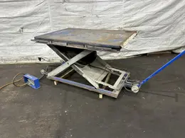 6000 LB CHISUM PNEUMATIC PLATFORM LIFT: STOCK #77682