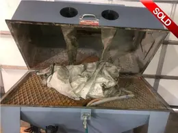 TRINCO DRY BLASTING CABINET WITH DUST COLLECTOR STOCK #2926